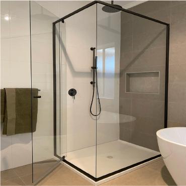 Master Range : Semi Frameless (6mm Ultra Clear Glass)