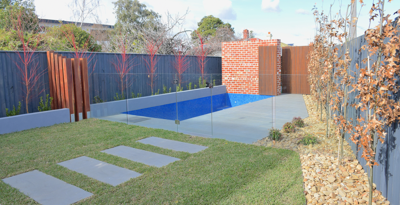 Inground pool fencing 1380 type glass